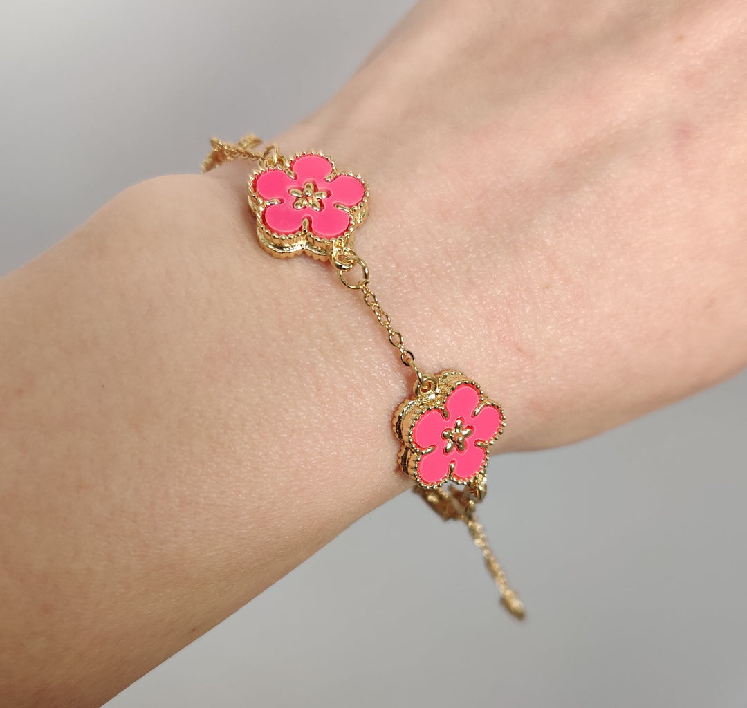 Daisy Bracelets (choose your colour)