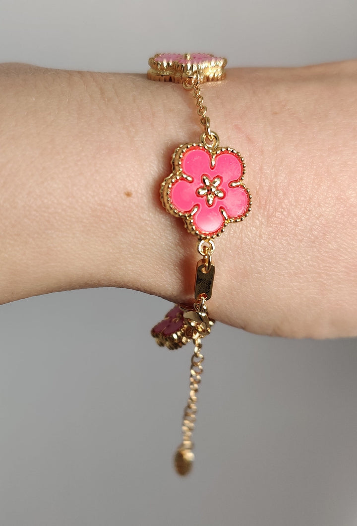 Daisy Bracelets (choose your colour)