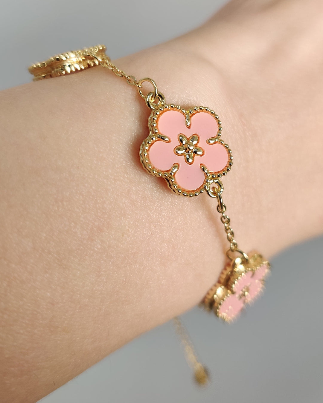 Daisy Bracelets (choose your colour)