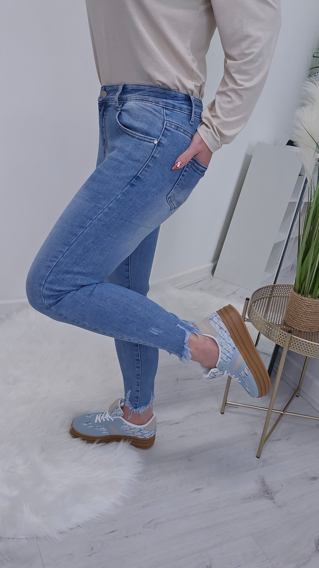 Annie Ankle Grazer Jeans (G Smack) - (choose your Size)