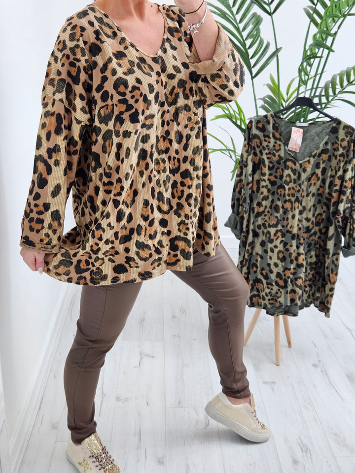 Elsa Metallic Leopard Top (Curvy) - (choose your Colour)