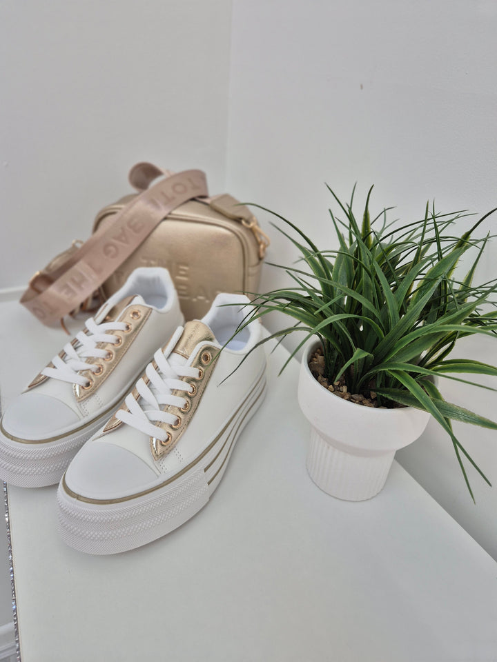 Barcelona Flatform Trainers - White