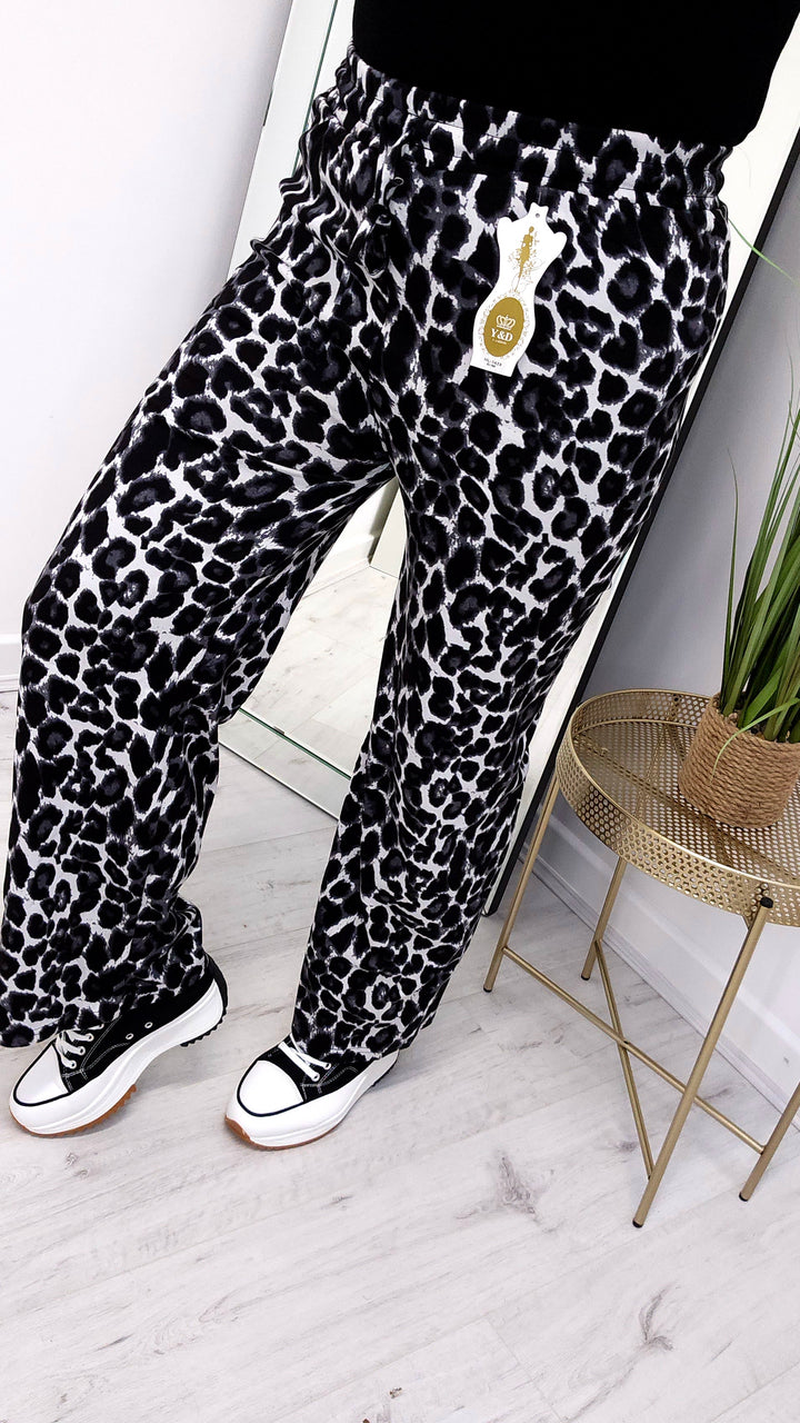 Leopard Joggers - (choose your Size & Colour)