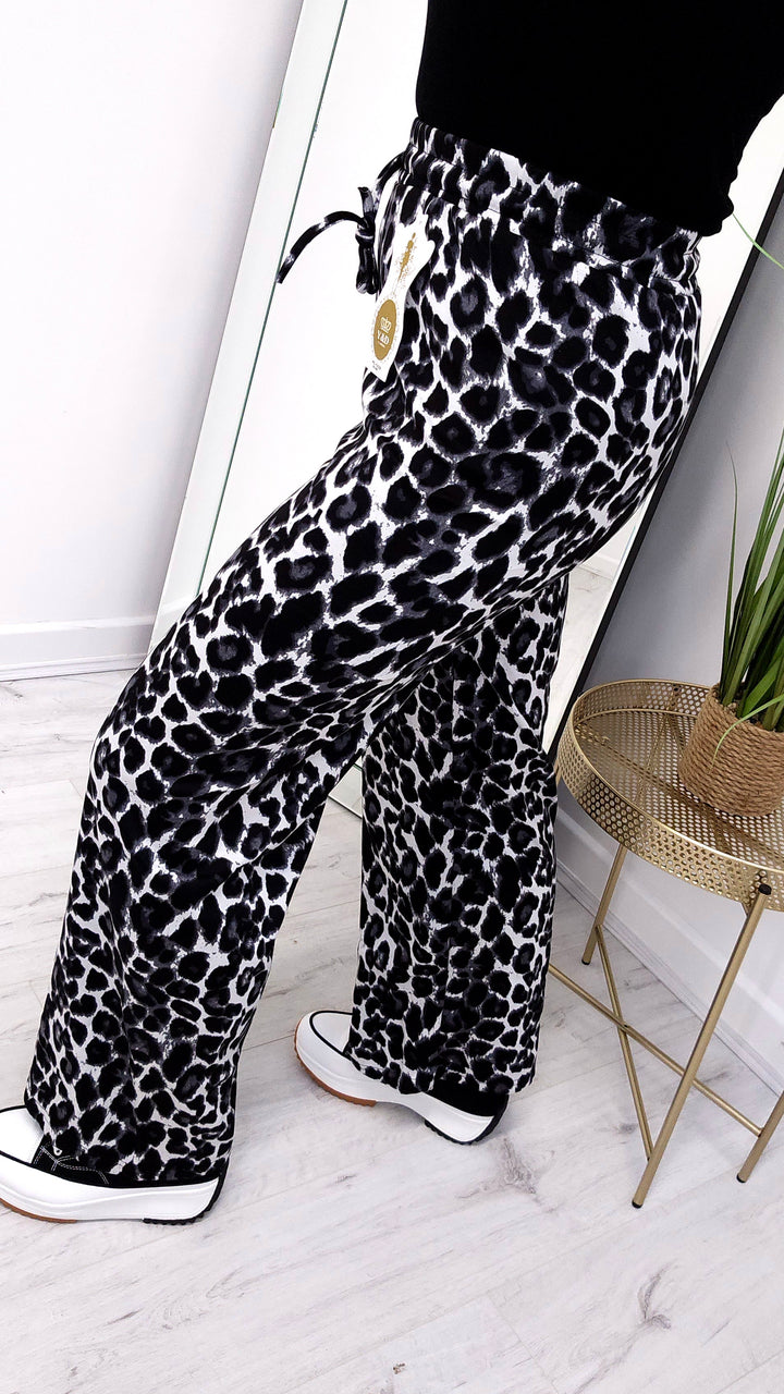 Leopard Joggers - (choose your Size & Colour)