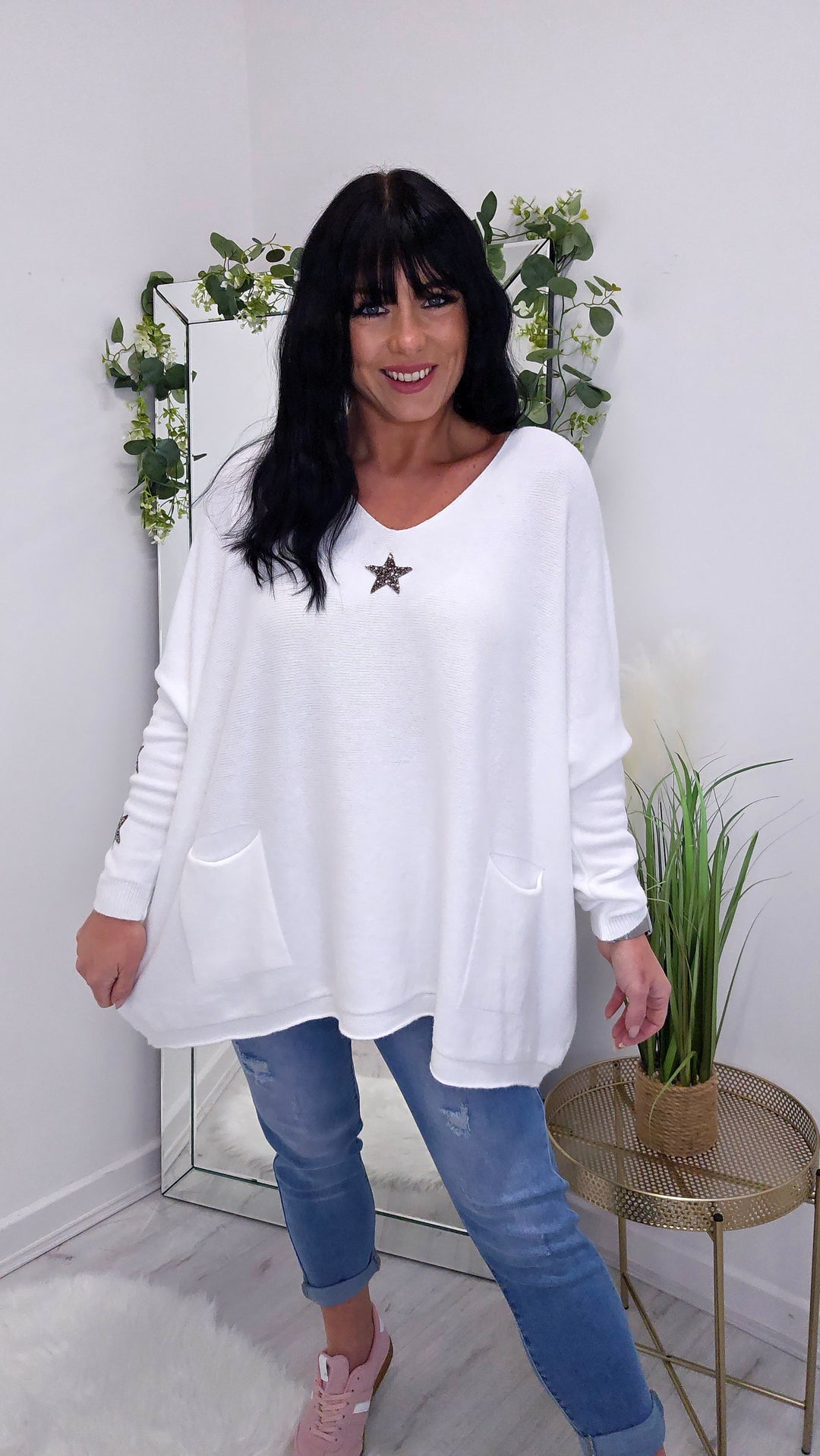 Star Jumper - White (Curvy)