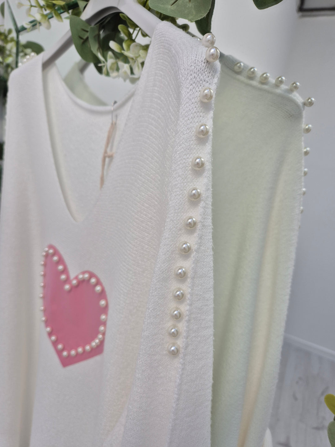 Pearl Heart Jumper - White (Curvy)