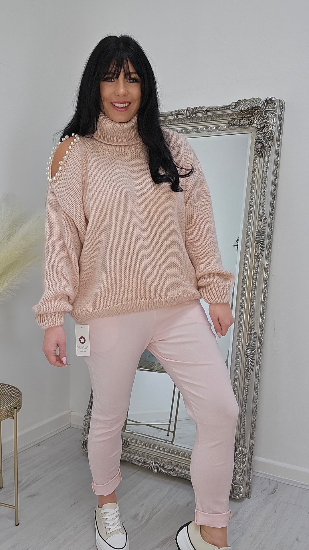 Pearly Diva Cold Shoulder Jumper - Dusky Pink