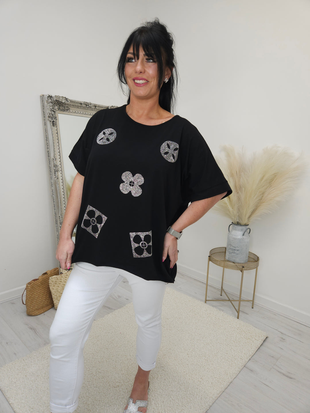 Louise Sparkly Tee Shirt - Black (Curvy)