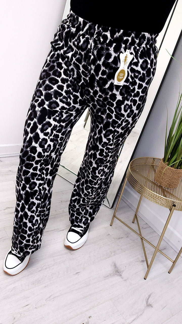 Leopard Joggers - (choose your Size & Colour)