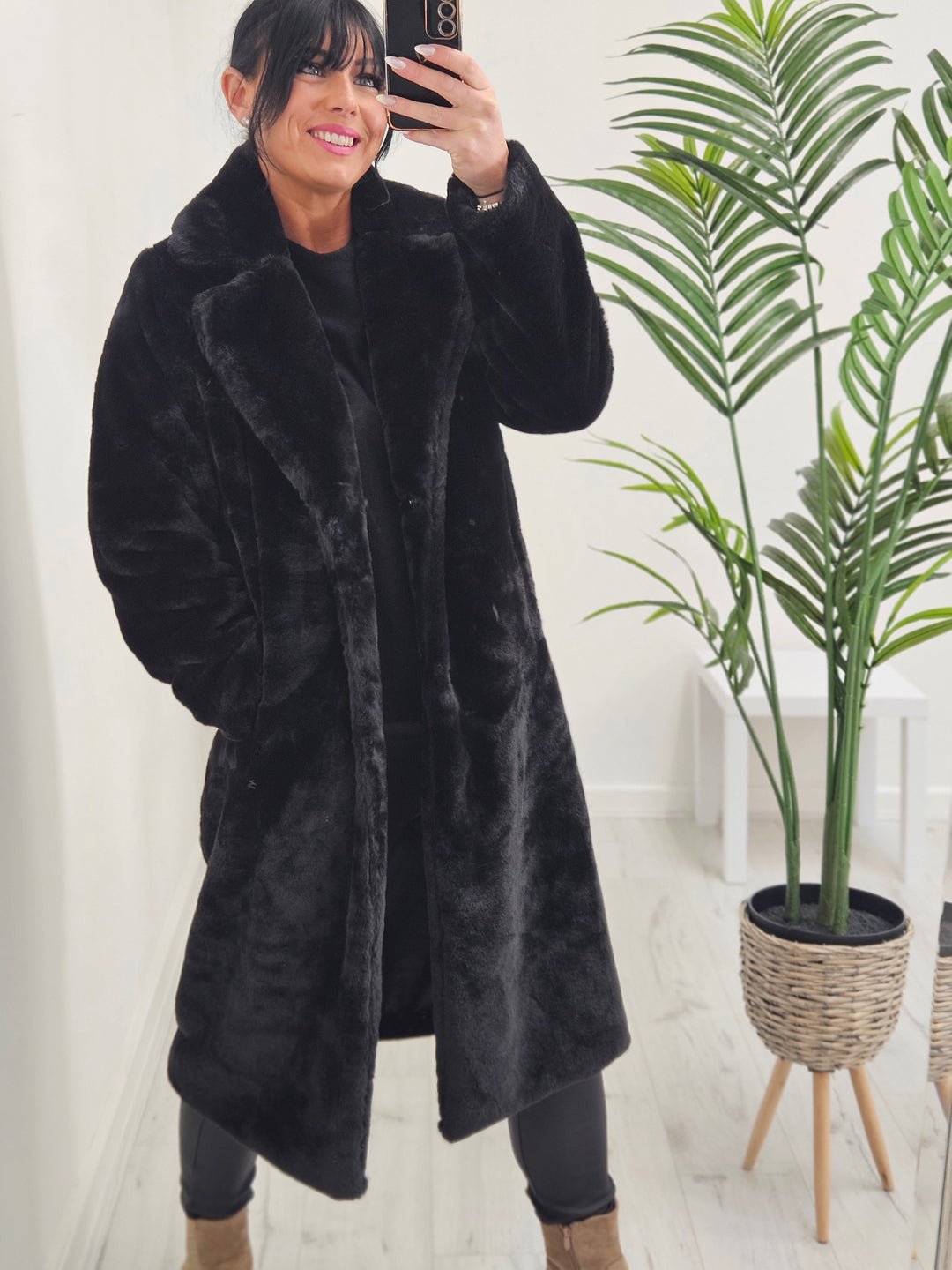 Oslo Faux Fur Coat Long (One Size) - (choose your Colour)