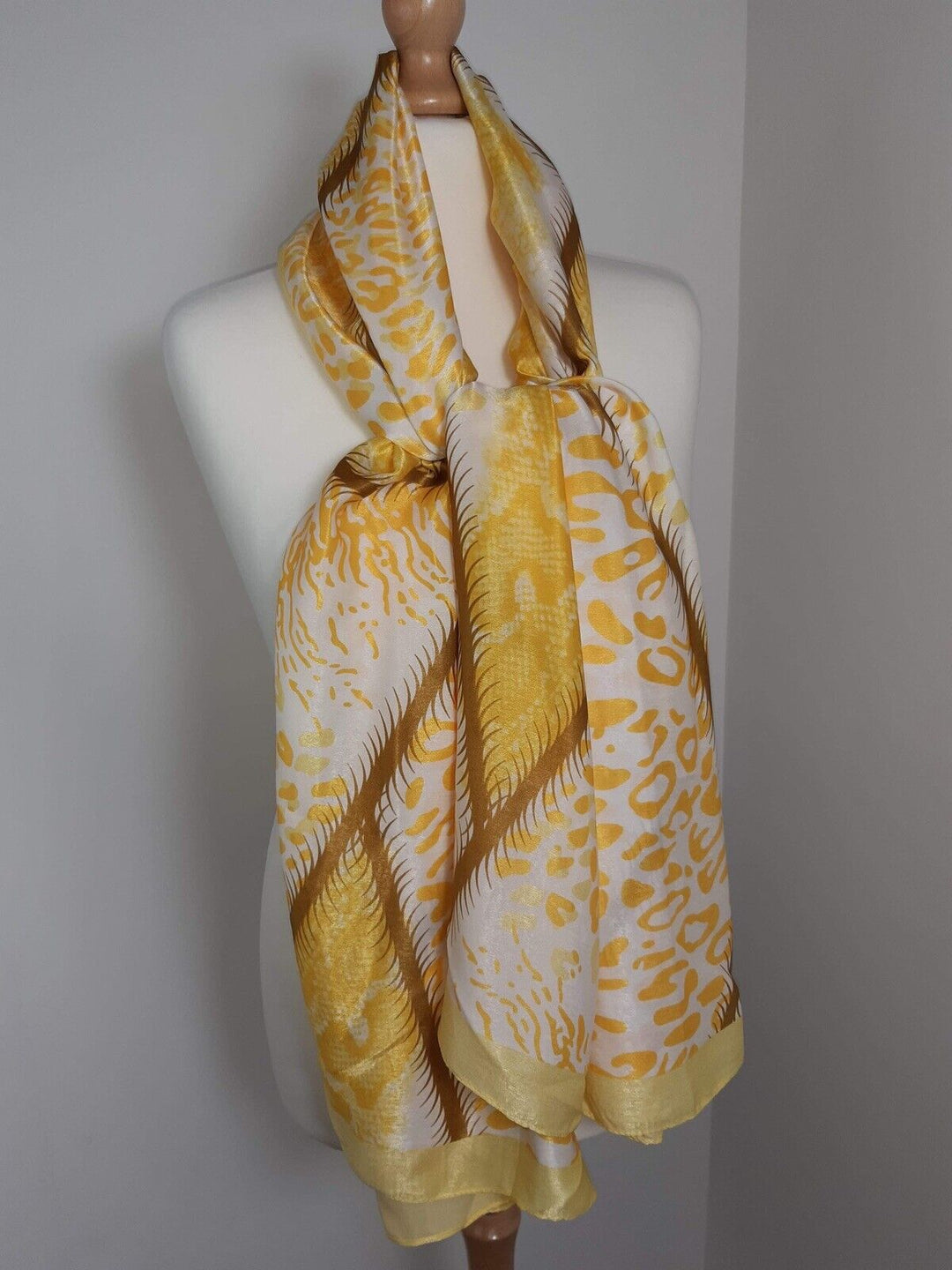 Silky Animal Print Scarf - Yellow