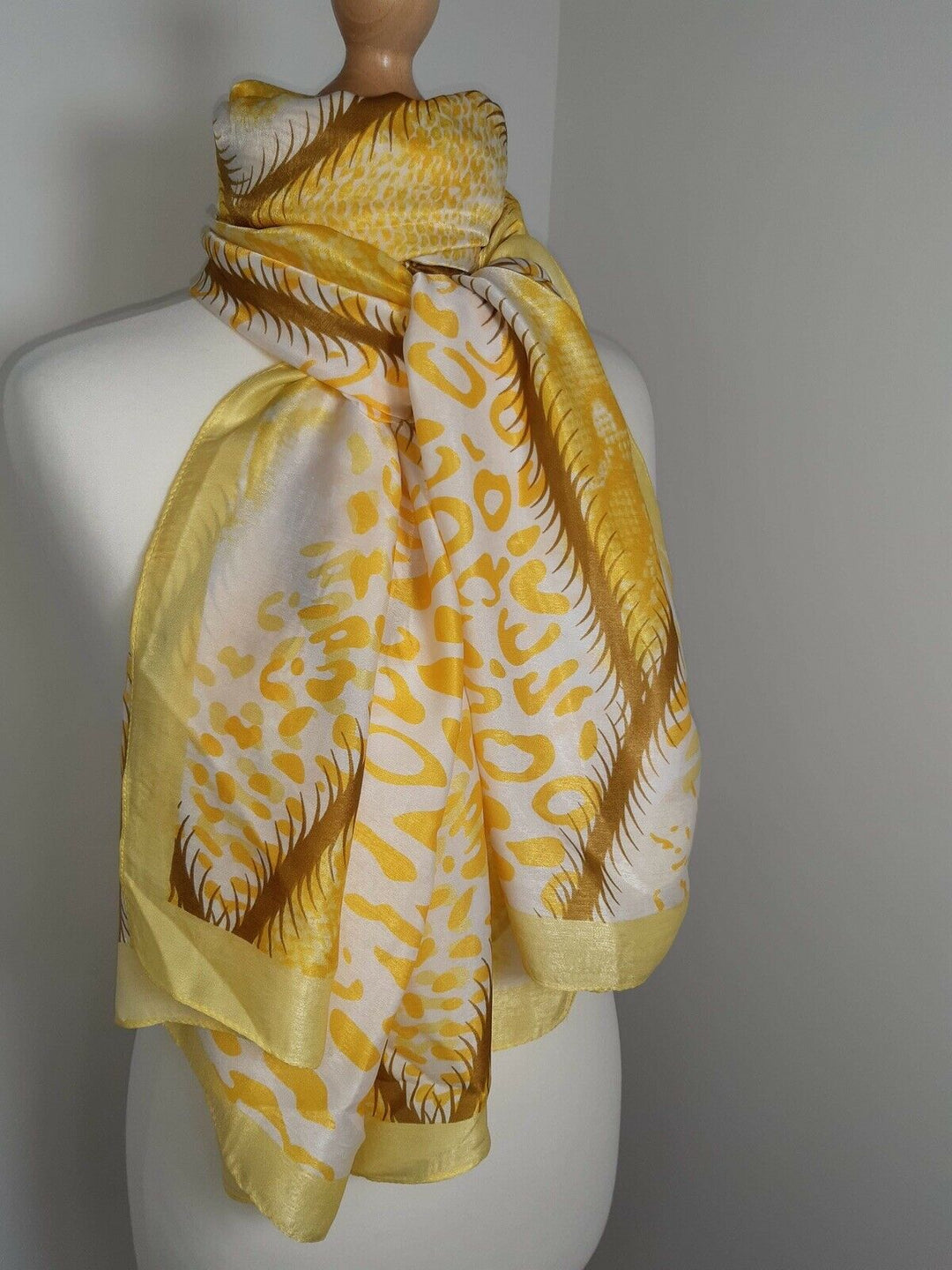 Silky Animal Print Scarf - Yellow