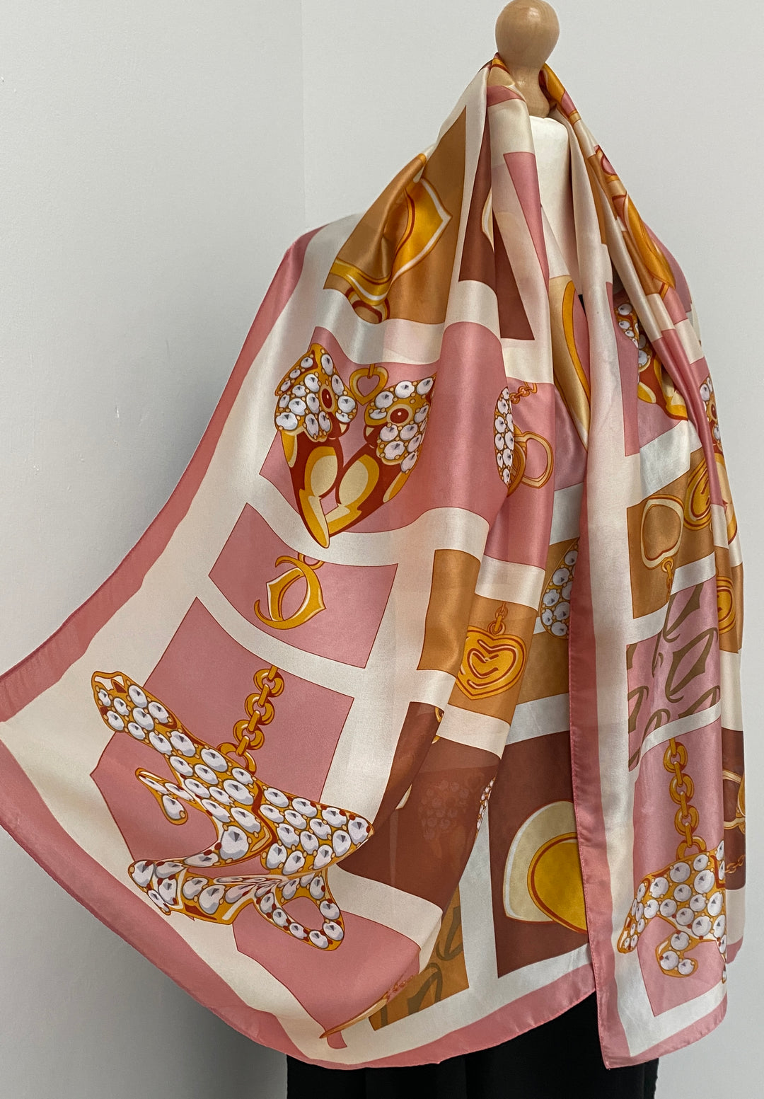 Silky Hearts Scarf - Ginger/Brown/Cream