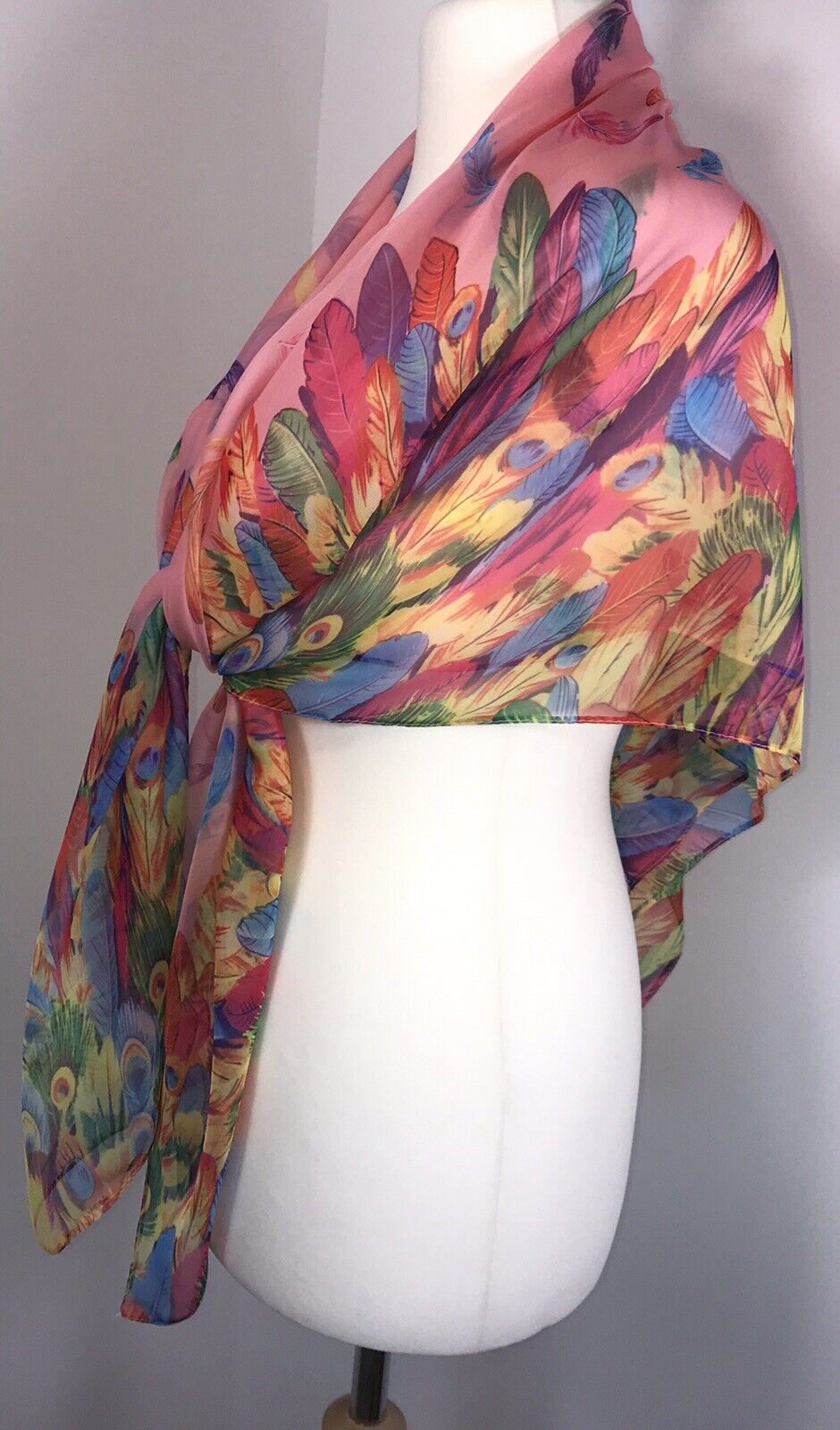 Silky Feathers Scarf - Pink